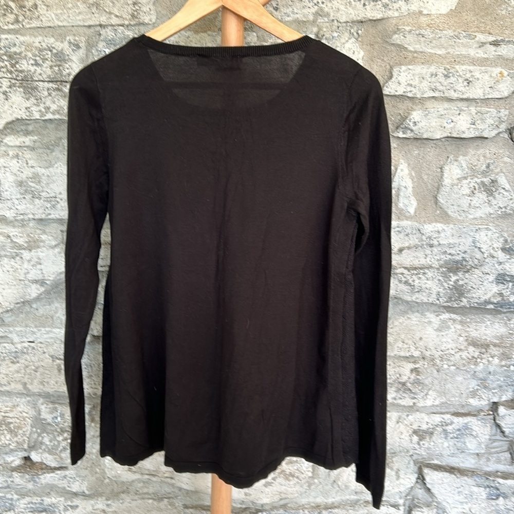 cotton knit top with lace side panels - Picture 2 of 11